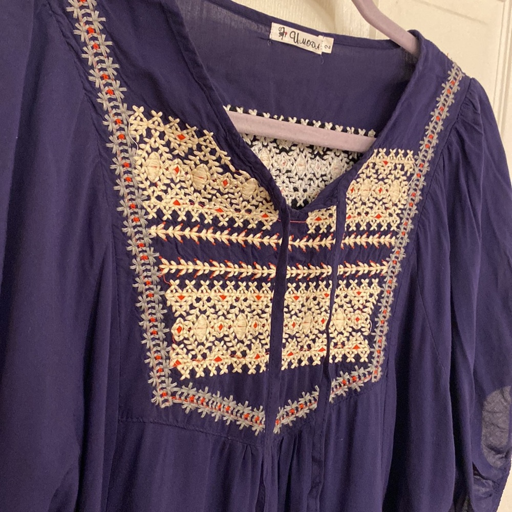 Embroidered Blouse - Picture 2 of 6